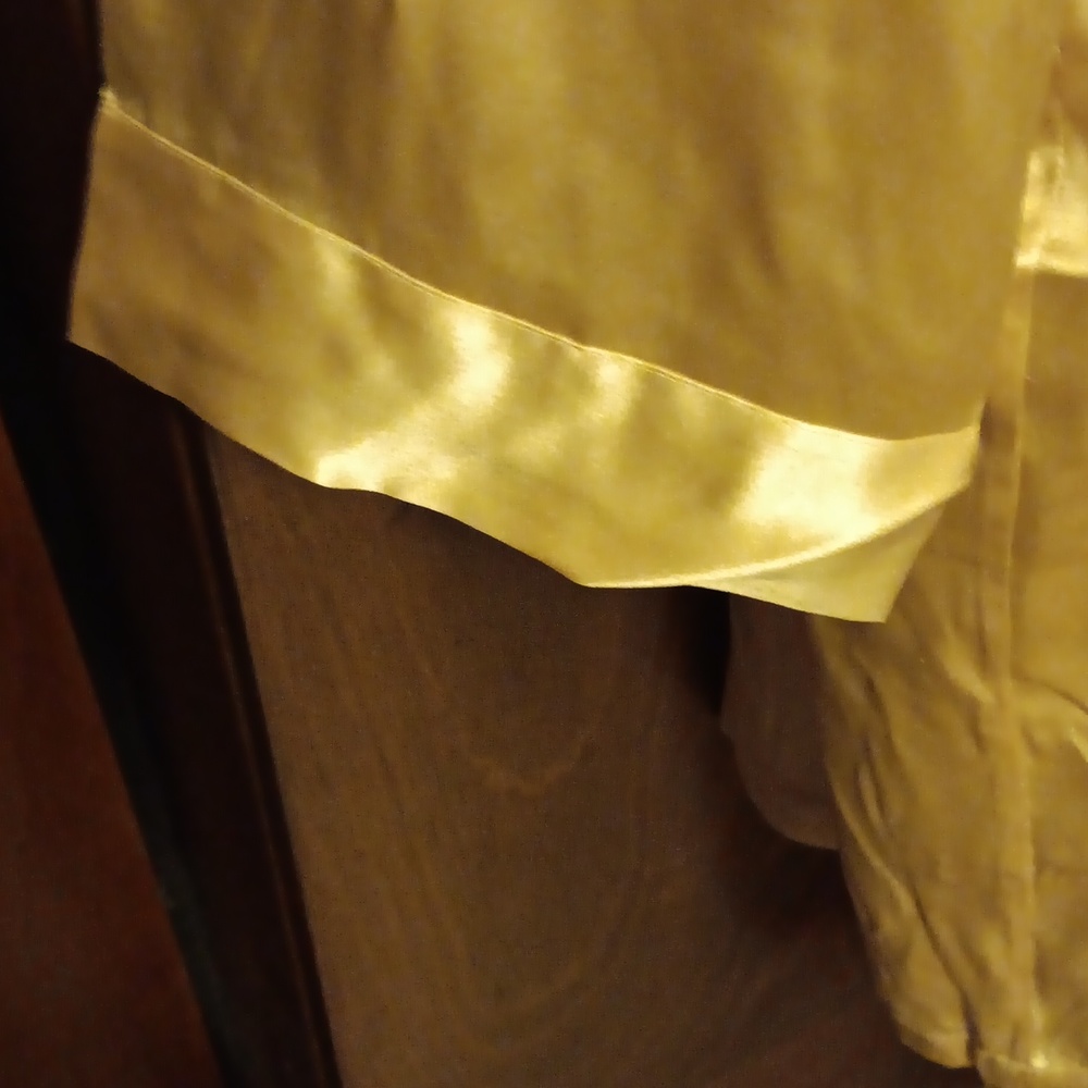 NWOT LINDA HARTMAN INTIMATES ROSE CHEMISE AND ROBE LARGE - Picture 5 of 12